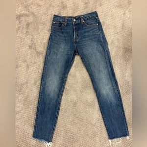 Levi’s White Oak Cone Denim Sz 26 Dark Wash